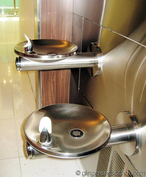 Dubai Mall - Drinking Fountain Dubai Mall - Drinking Fountain