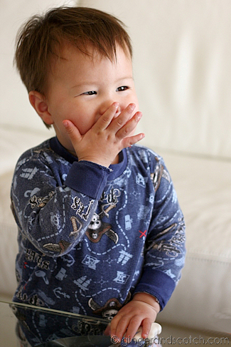 "That curry's spicy, Mama!" "That curry's spicy, Mama!"