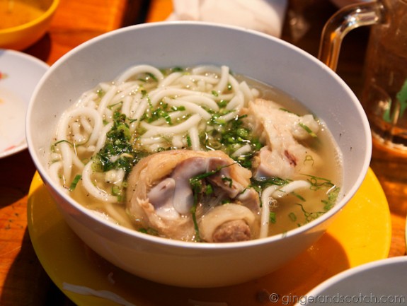 Noodle soup with pig's feet Noodle soup with pig's feet