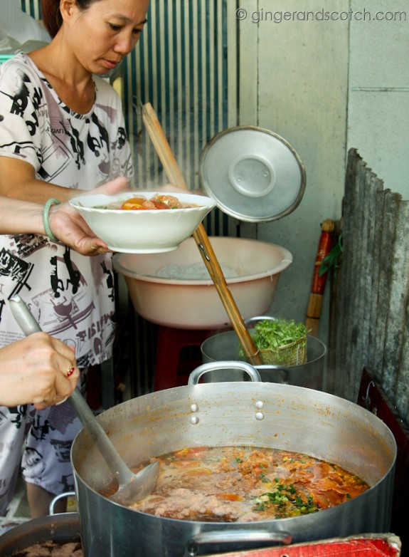 bun rieu vendor 3 bun rieu vendor